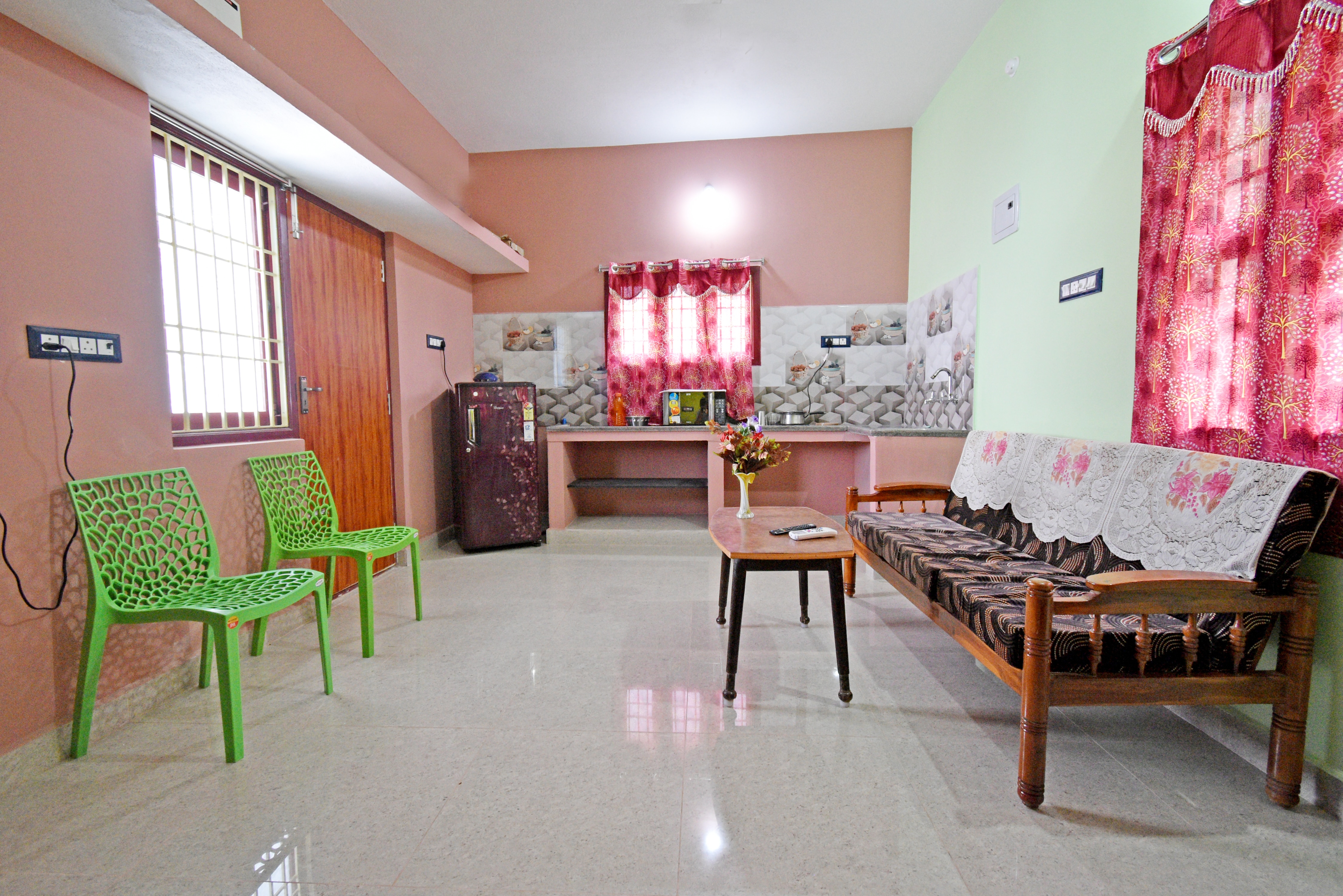 Aravindh home - Tap to explore photos