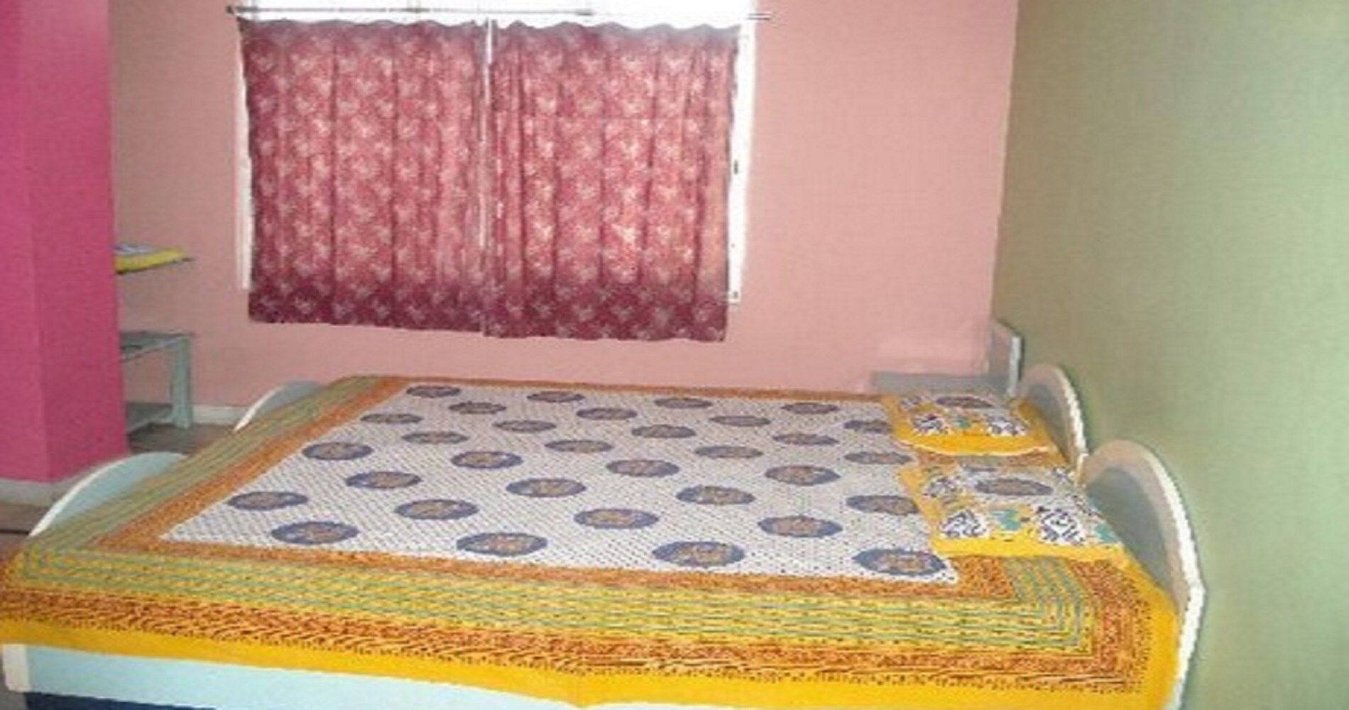 Shiva Guest House - Tap to explore photos