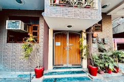 South Delhi Value Stay At Ashram Metro Station, Delhi
