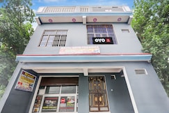 Hotel O ARYA PARADISE HOTEL, Derapur