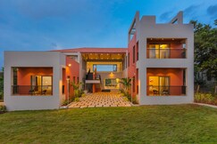SaffronStays The Ember, Trimbak