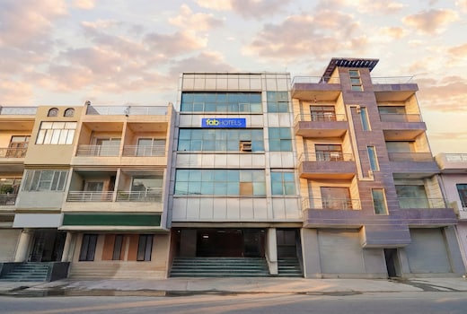 FabHotel Silver key I