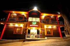 Mountan Majesty, Yercaud