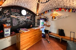 Backpacker Cowies, Mumbai, Mumbai