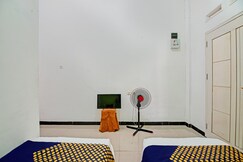 SPOT ON 92801 Penginapan Puti Syariah, Kampar