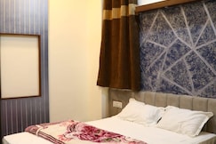 CROWN PALACE HOTEL & RESTAURANT, Meerut