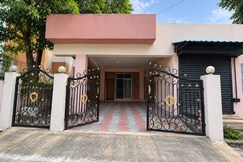 Aishwaryam Serviced Apartment, Chennai
