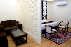 Hotel Shivoy Grand, Varanasi
