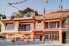 Kanchanjunga Dealo Homestay | Rooms & Caretaker, Kalimpong