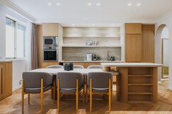 Exceptional flat - 1BD/4P- Arc de Triomphe - 1, Paris