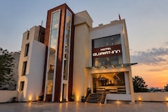 HOTEL GUJRAT INN, Durg