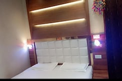 Priya Hotel, Ayodhya