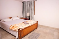 Spacious 2 bhk near Begumpet metro & City center, Hyderabad