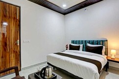 Hotel OThe  Signature Stay Guest House, Delhi