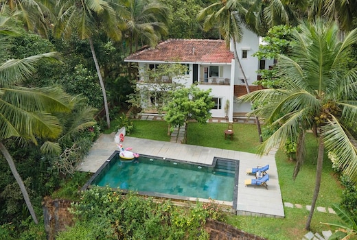 Hireavilla | Frangipani on the River - 4BHK with Private Pool & View