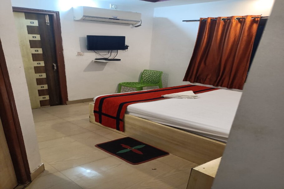 Hotel Zaika Inn - Tap to explore photos