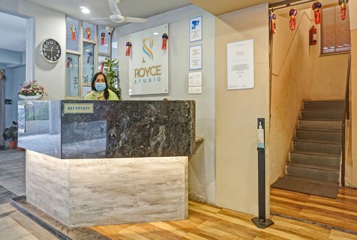 Collection O Royce Studios Near Pune Airport