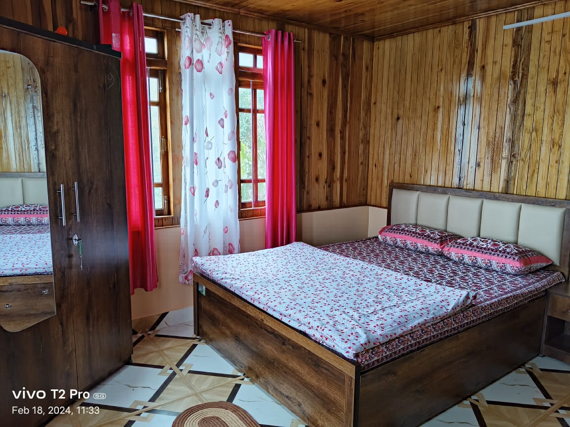 Home Sleeper Homestay - Tap to explore photos