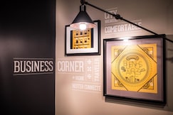 BEST WESTERN PLUS SUITCASE PARIS LA DEFENSE, Val-d'Oise