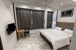 Hotel Antariksh, Sillod