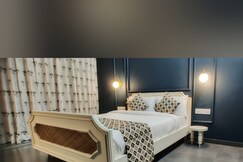 NIRAANT HOTEL, Surat