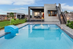 StayVista at La Villa Farm, Phagi