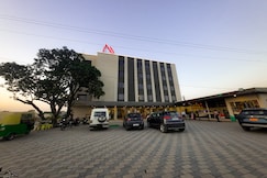 HOTEL REBARI RETREAT AND RESTAURANT, Dewas