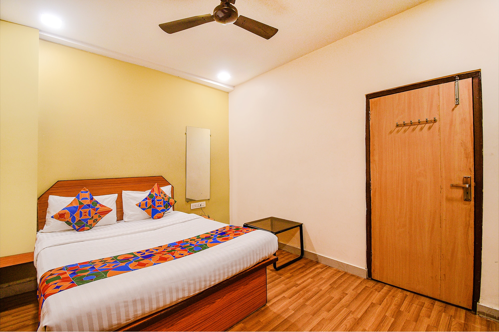 FabHotel Kamala Inn - Dankuni - Tap to explore photos