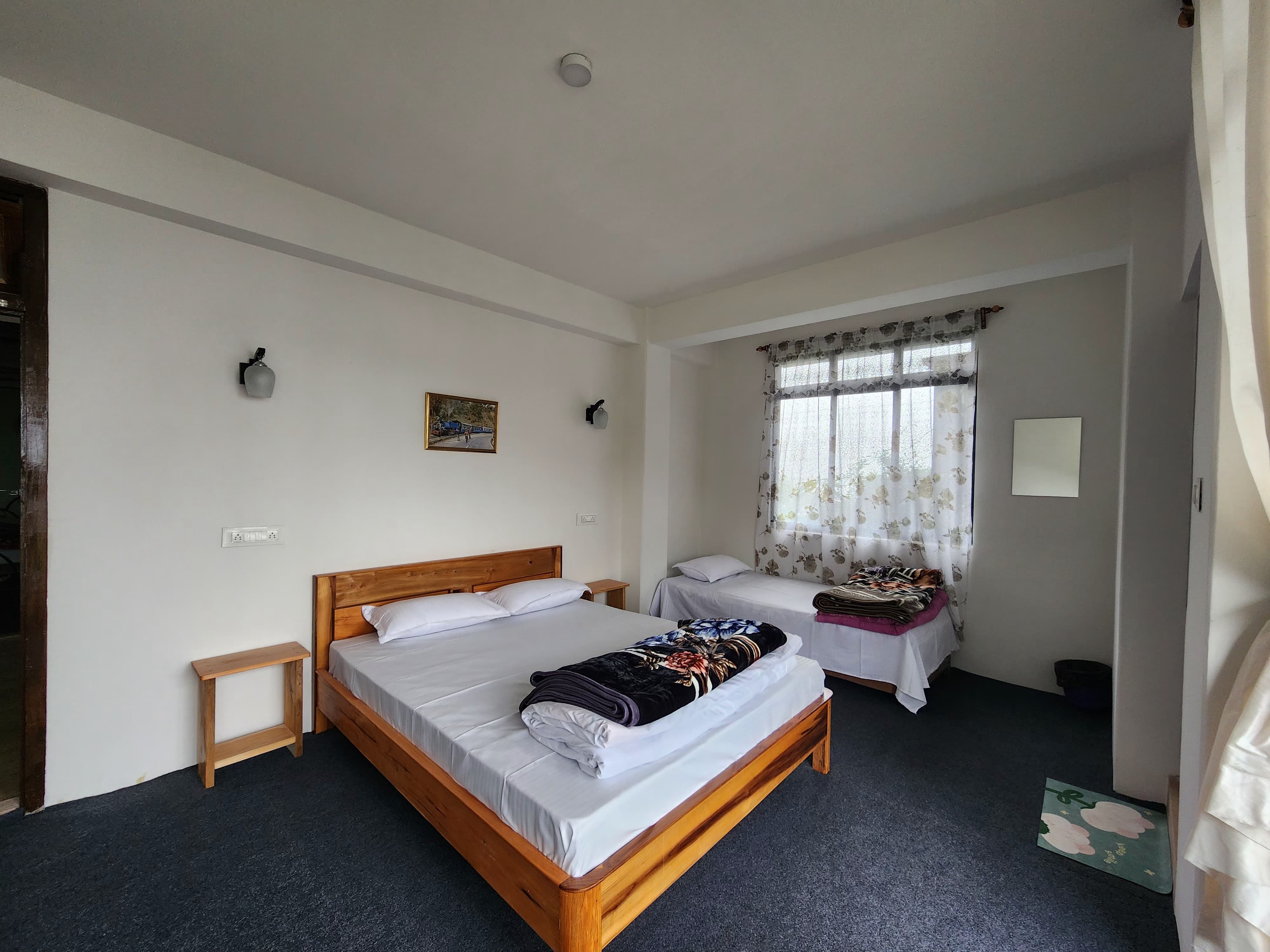 JETSUNMA HOMESTAY - Tap to explore photos