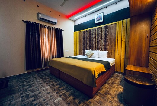 RAGAM RESORTS