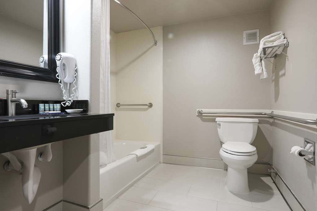 Best Western Lanai Garden Inn & Suites - Tap to explore photos