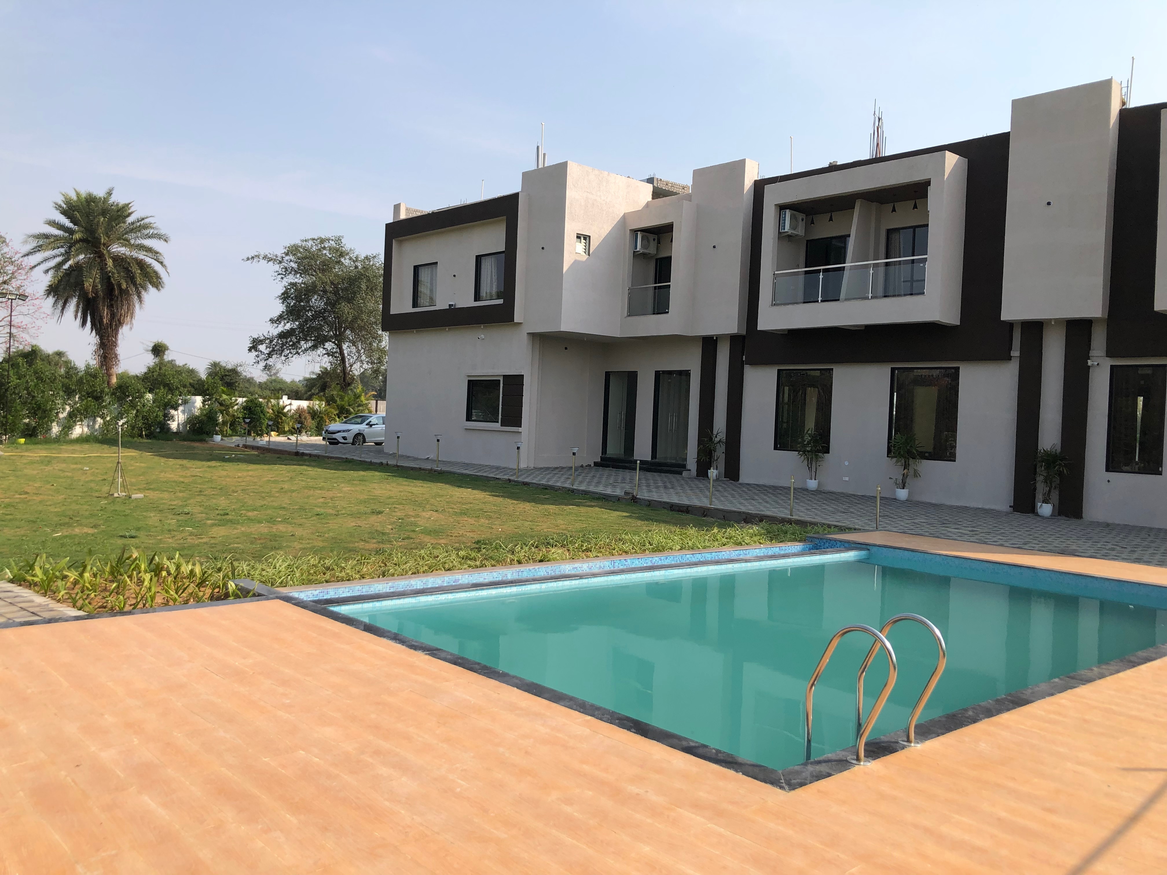 Jalsa Resort Hoshangabad - Tap to explore photos