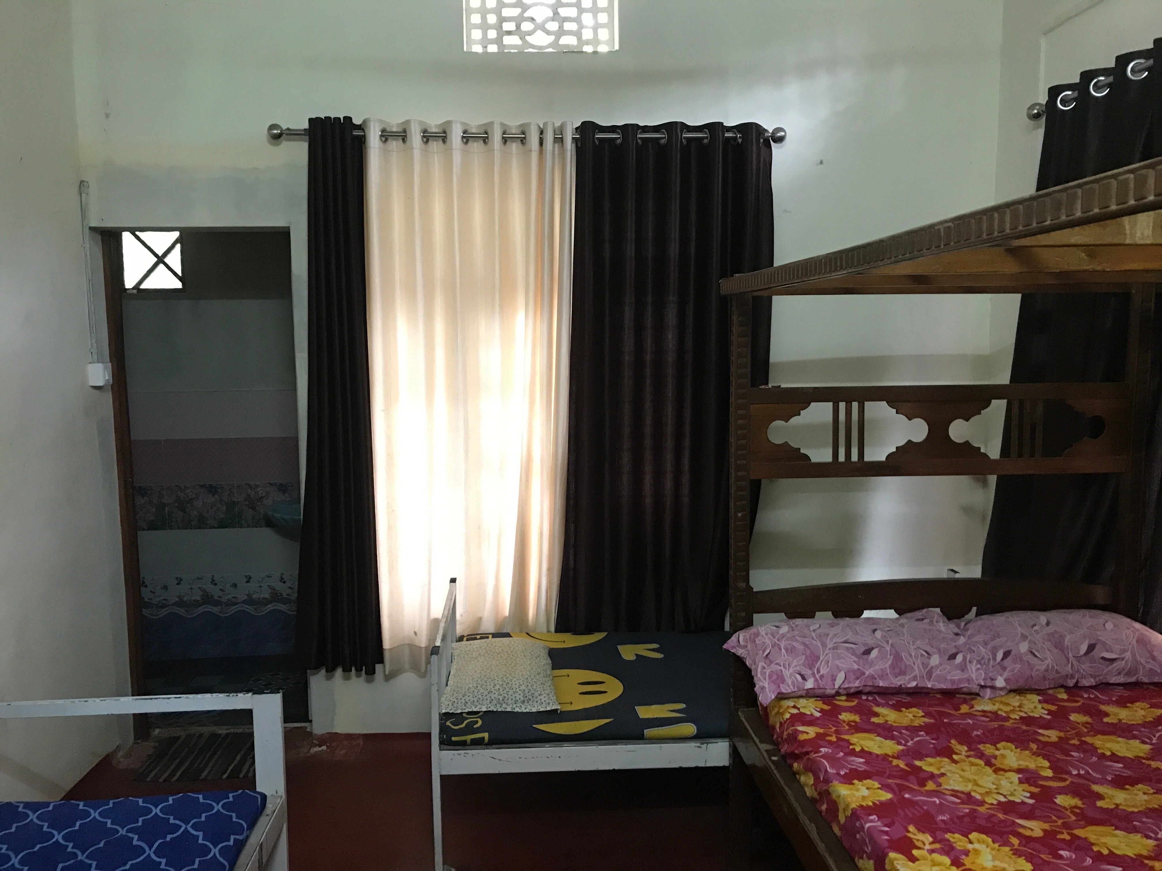 Homestay - Tap to explore photos