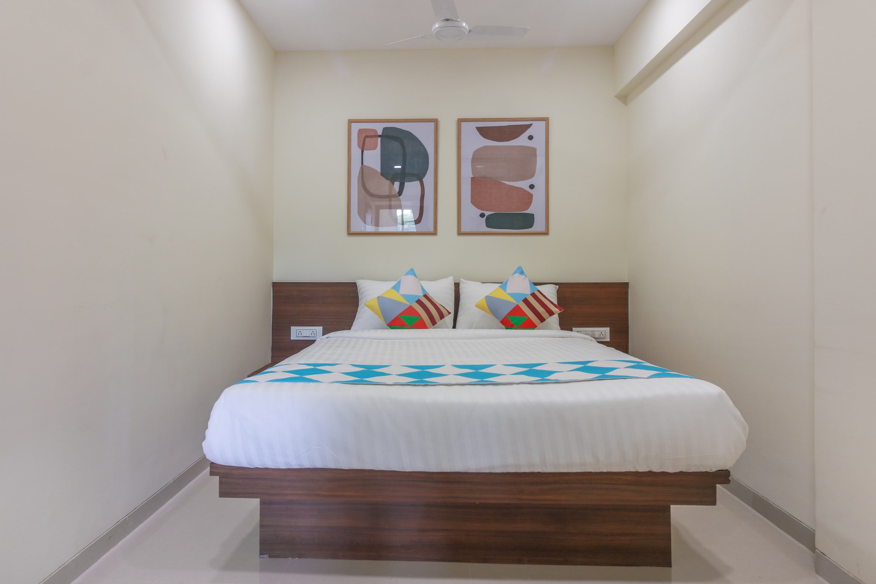 Hotel O Home Exotic Studio Kalamboli