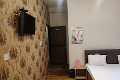 Hotel Namoraj And Jain Restaurant, Lalitpur