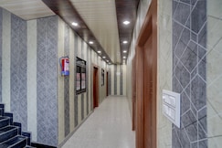 SPOT ON Hotel Sky Inn, Lucknow