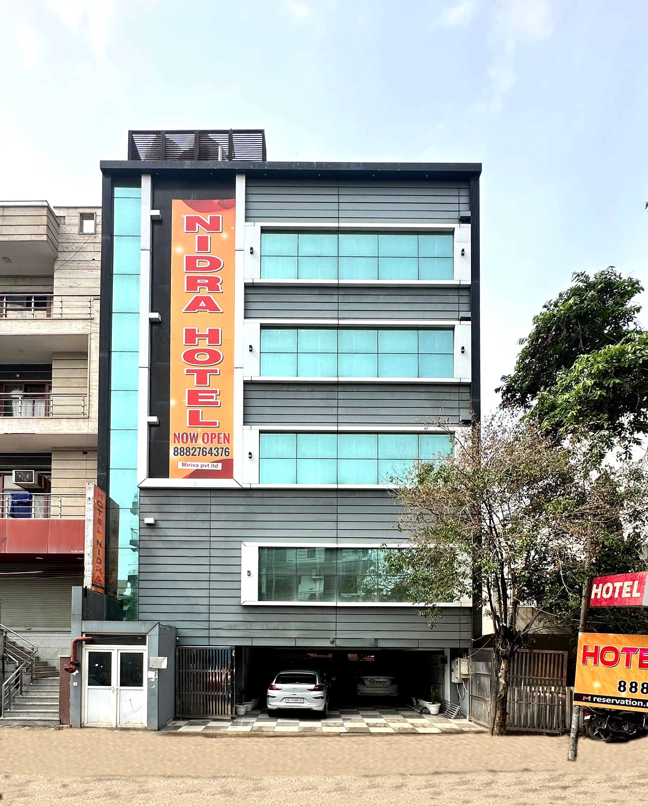 Hotel 7 Star Paschim Vihar - Tap to explore photos