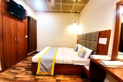 Luxmi Hotel, Prayagraj