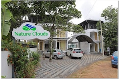 Nature Clouds, Munnar