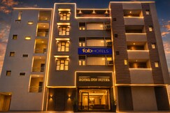 FabHotel Royal Inn II, Delhi