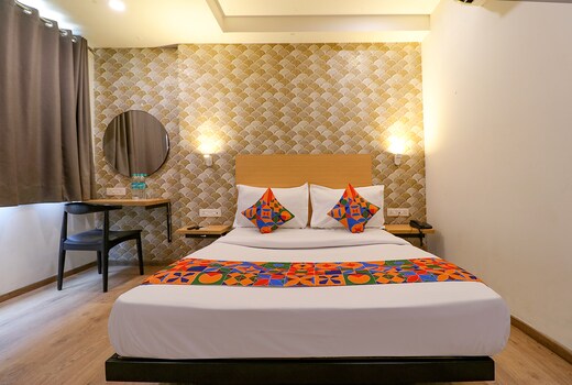 FabExpress La Serene - Near Yamuna Sports Complex