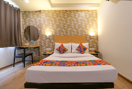 FabExpress La Serene - Near Yamuna Sports Complex
