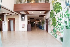 Hotel Cosmos Raj Plaza Jaipur, Jaipur