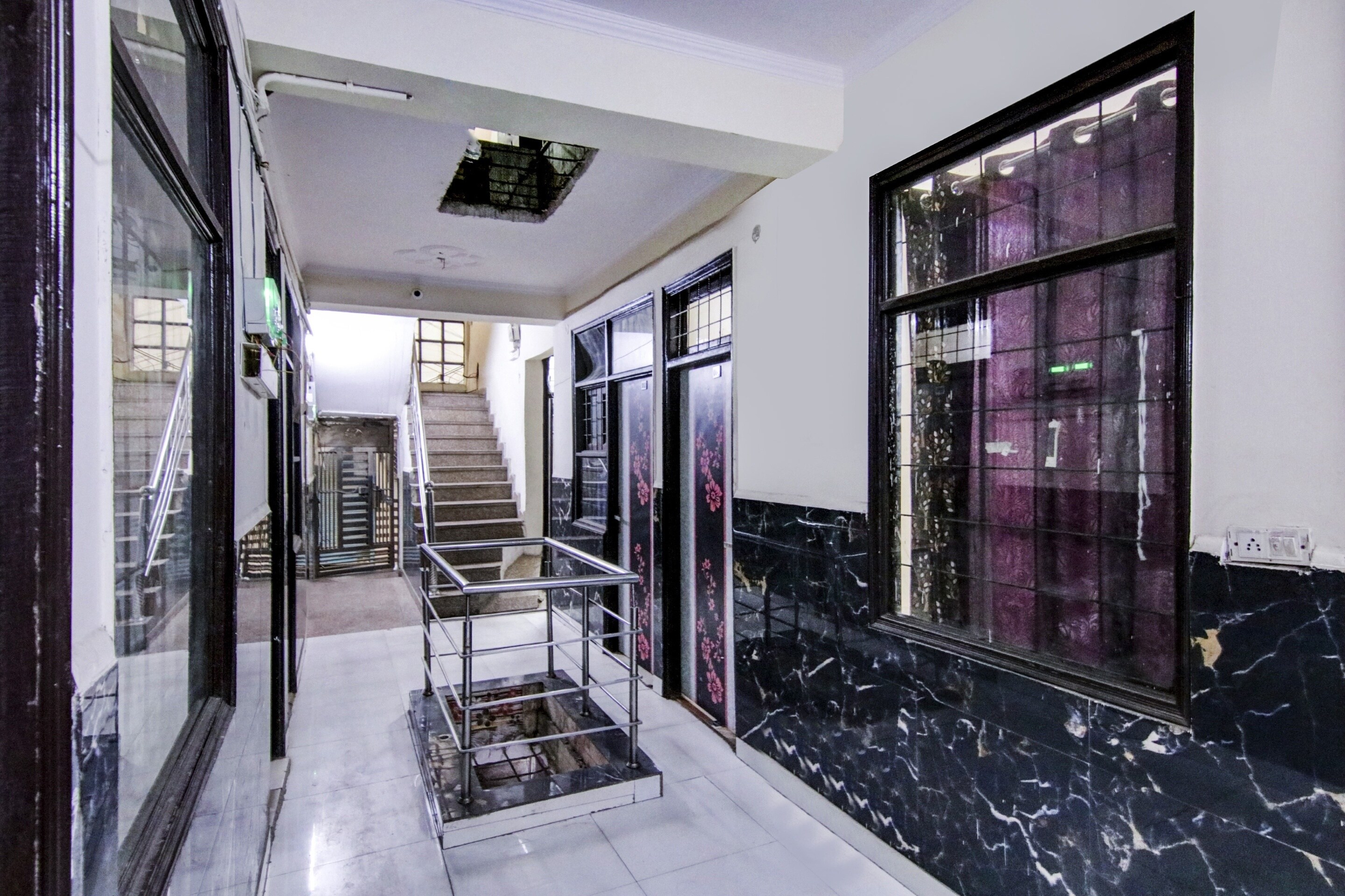 Hotel O Hansa Residency Near Akshardham - Tap to explore photos