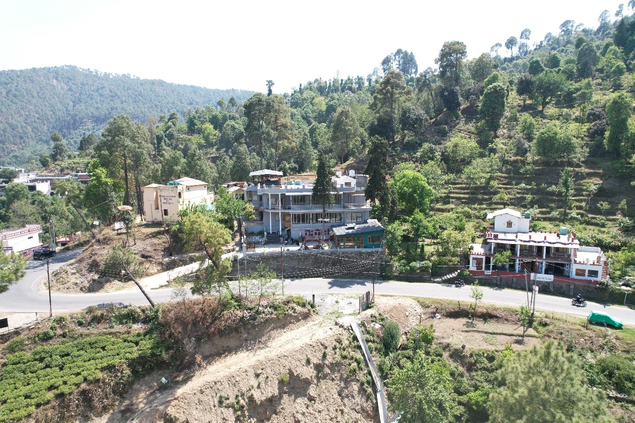 Hotel Valna Estae Kausani - Tap to explore photos