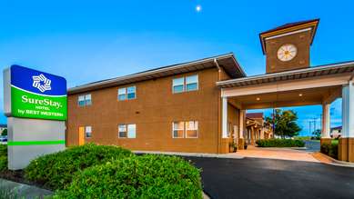 SureStay Hotel by Best Western Ottawa - Tap to explore photos