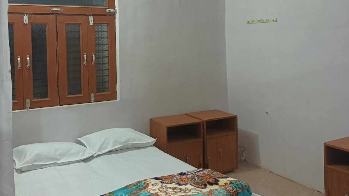 Kumbh Homestay For Family - Tap to explore photos