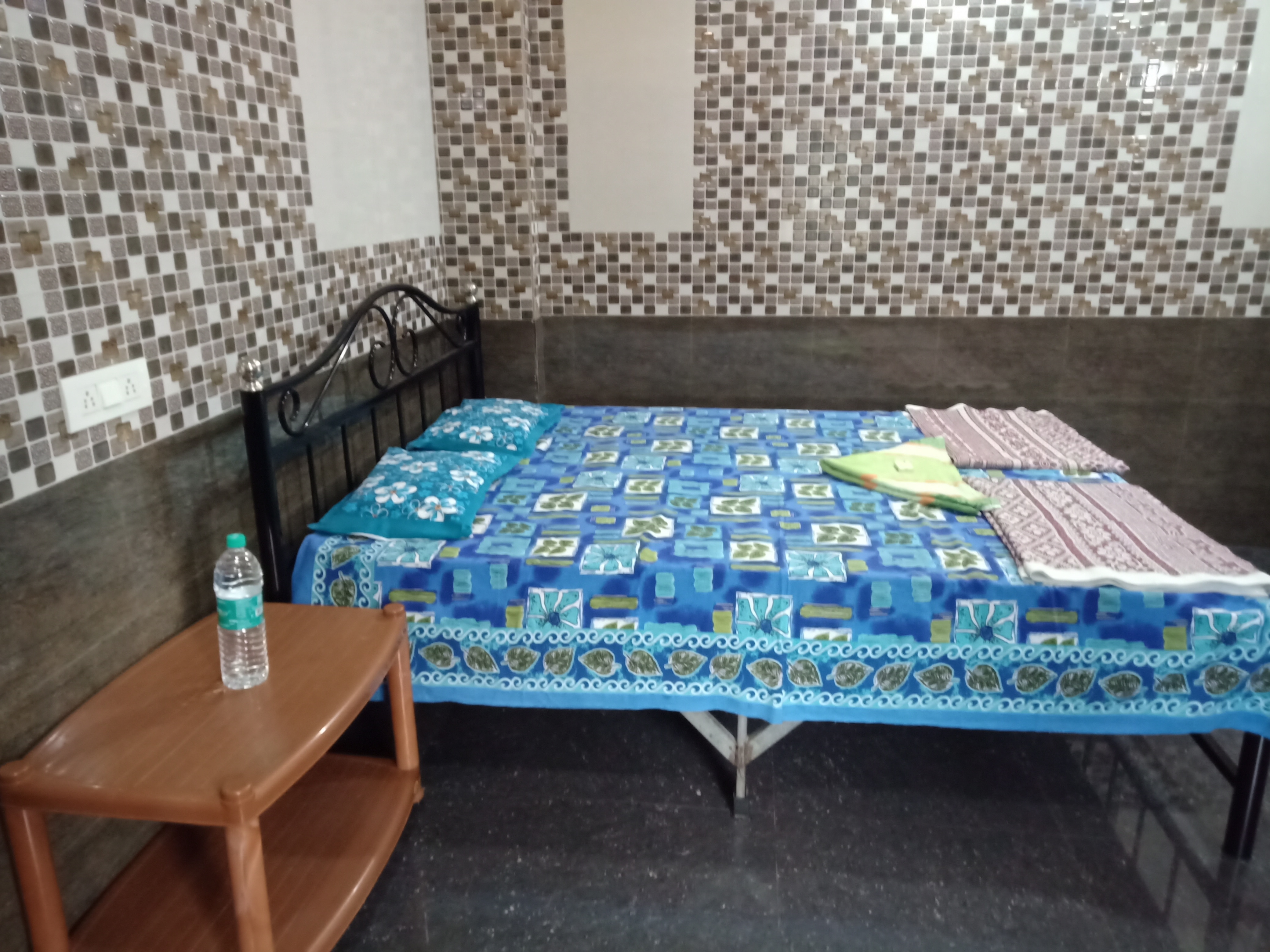 Mulekar Residency Homestay | Rooms & Kitchen 5