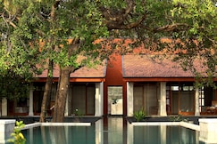 Baymaas Lakehouse, Cochin