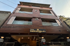 HOTEL EMERALD SIGNATURE, Bhubaneshwar